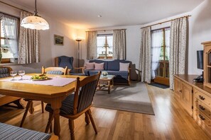 Smart TV - Holiday apartment with 1 bedroom (Berchtesgaden)