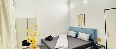Basic-Apartment | Bügeleisen/Bügelbrett