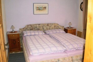 Room - Holiday apartment with 1 bedroom (Ulrichstein  -  Feldkrücken)