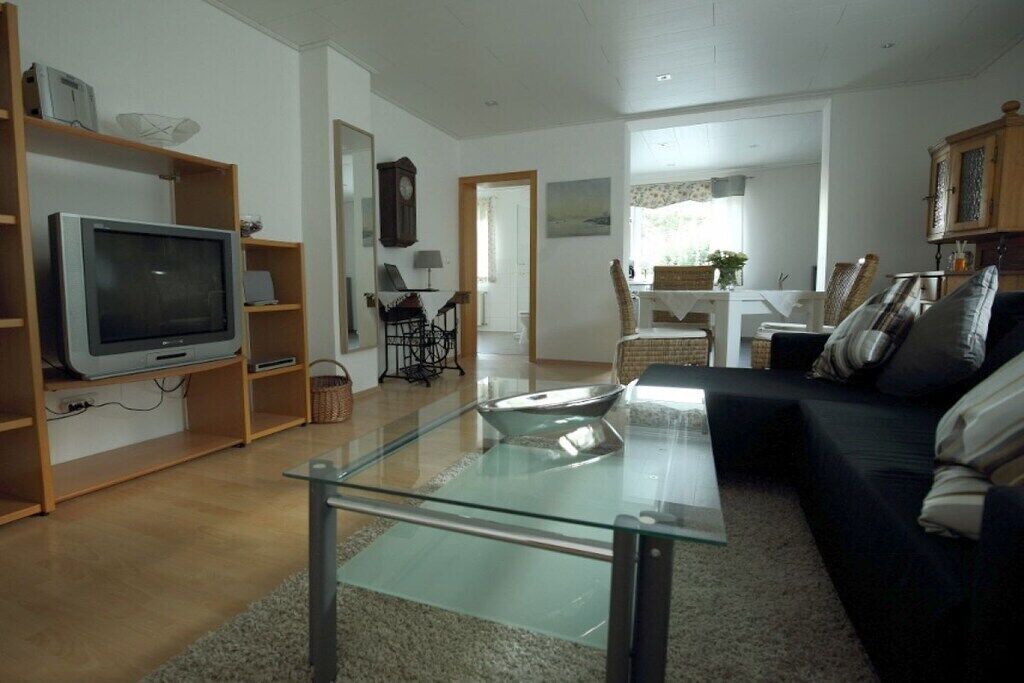 Smart-TV, Bücher