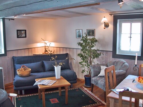 Odenwald cottage, a half-timbered day laborer's house with a historic atmosphere.