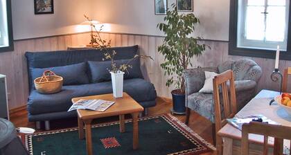 Odenwald cottage, a half-timbered day laborer's house with a historic atmosphere.