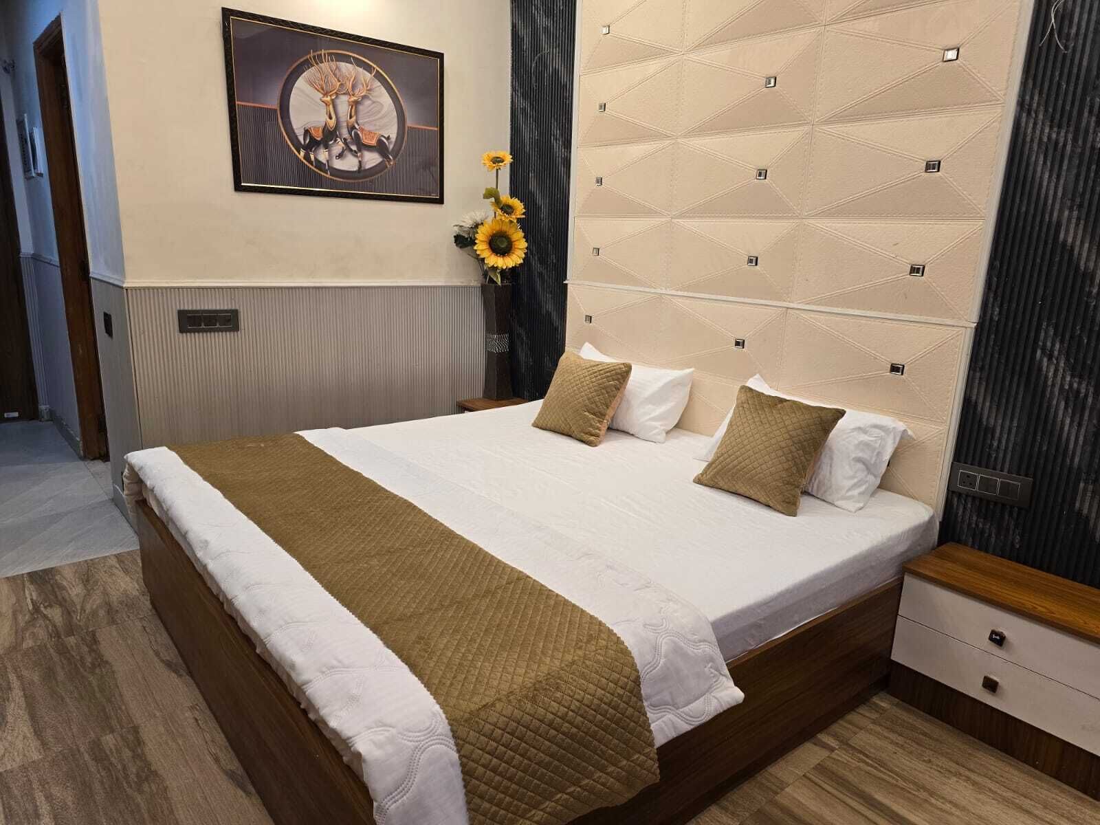 WiFi, bed sheets
