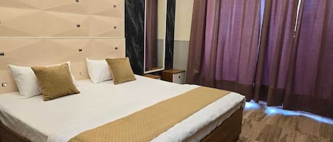 1 habitación, wifi y ropa de cama