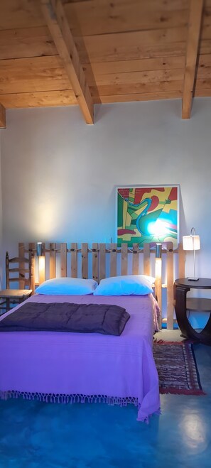 Room - Casa Pargulitu: More Than a Spacious Holiday Home – An Authentic Living Experience (Serra-di-Ferro)