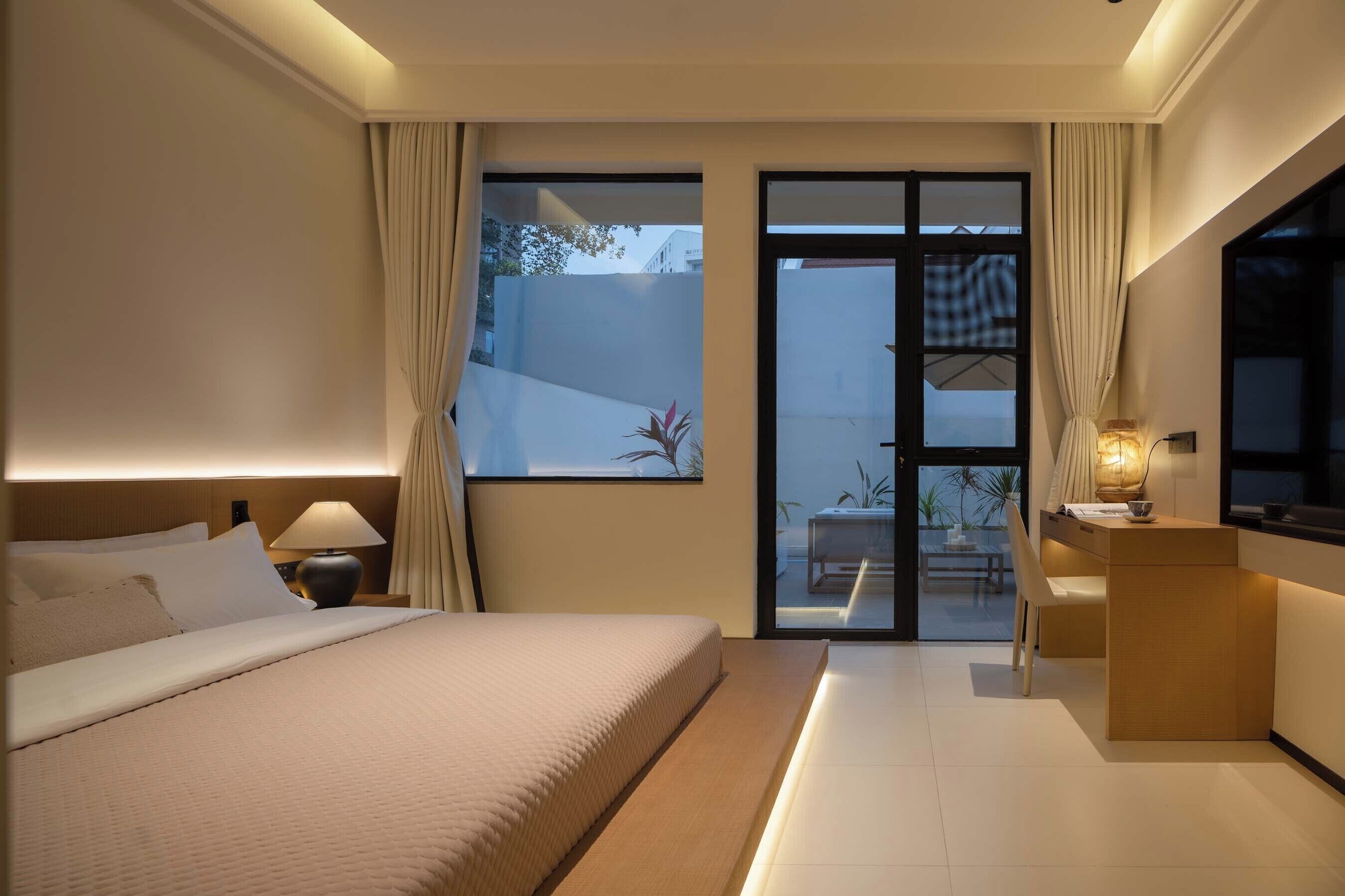 Standard Double Room | Desk, free WiFi, bed sheets
