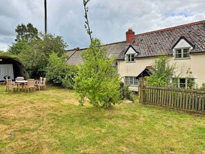 Outdoor dining - Coachmans Cottage (Lapford)