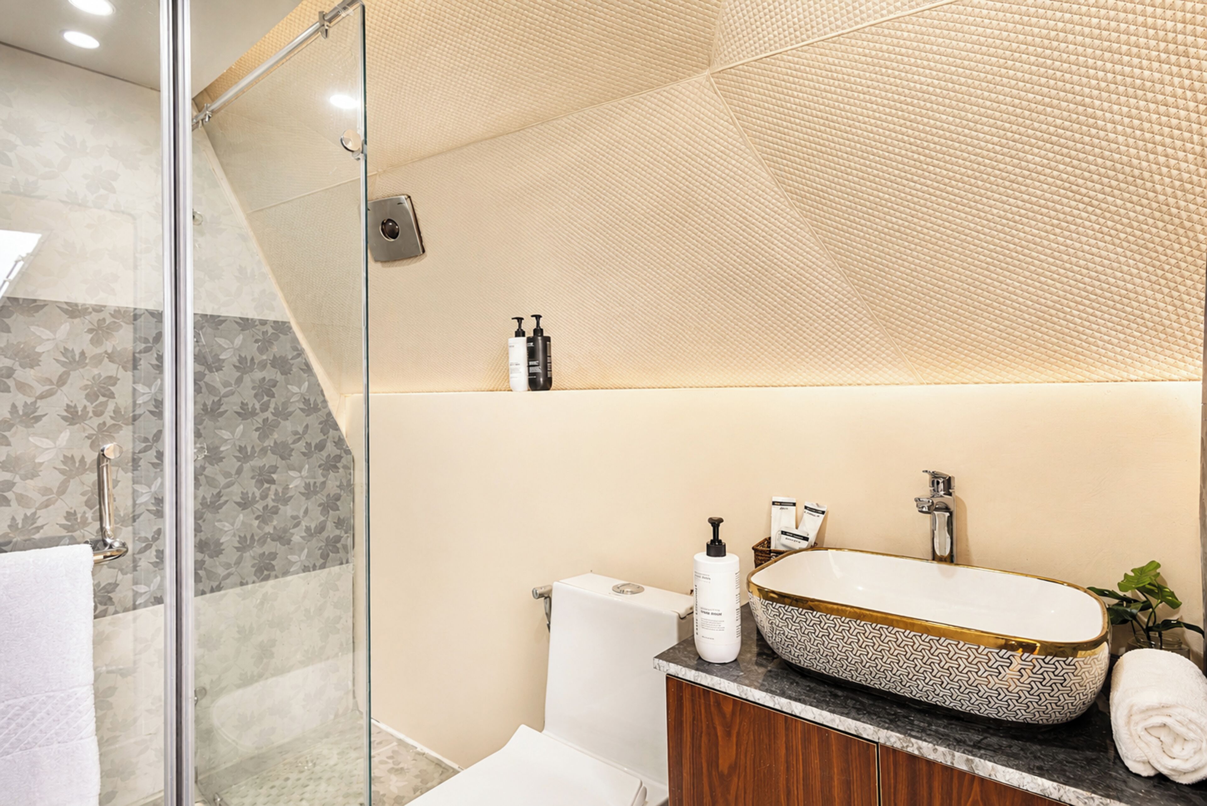 Cottage Deluks | Kamar mandi