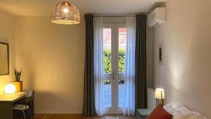 Comfort Quadruple Room, Non Smoking, Courtyard View | Desk, WiFi (free) - Casa Campo (Campogalliano)