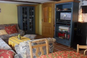 Living area - Chalet by the mountain stream (Herzberg am Harz-Lonau)