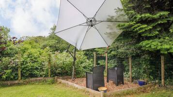 Cottage | Property grounds