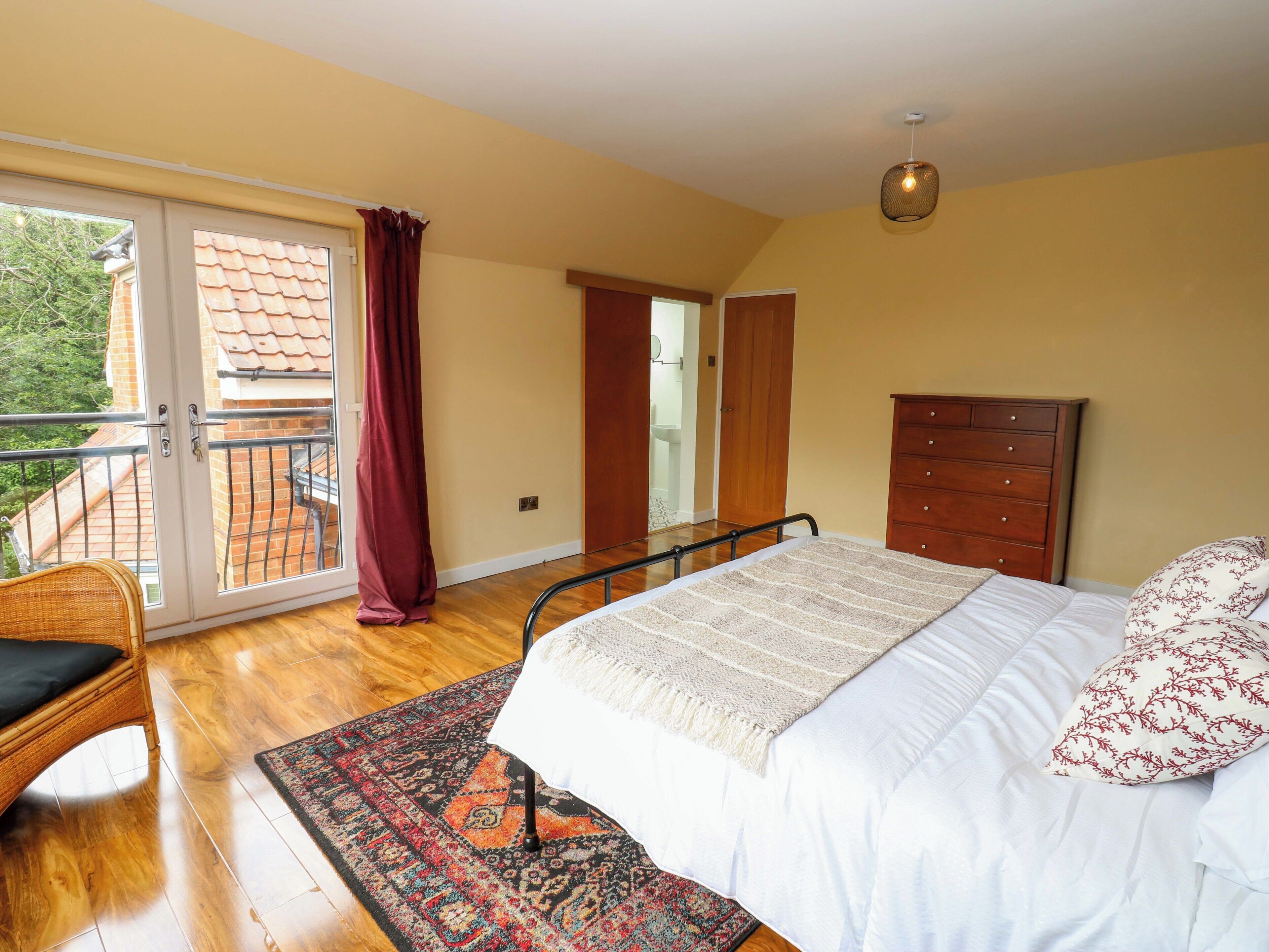Cottage | 4 bedrooms, free WiFi, individually decorated, individually furnished