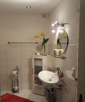 Bathroom - Haus Rita "Maarhexenhaus" (Ulmen)