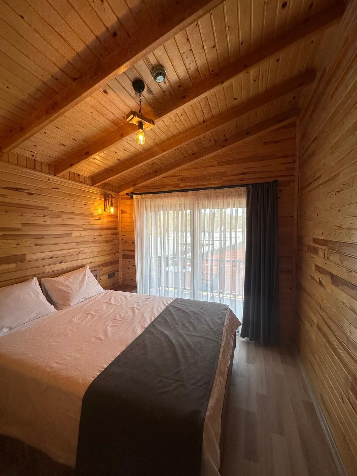Comfort Bungalow, Mountain View | Free WiFi