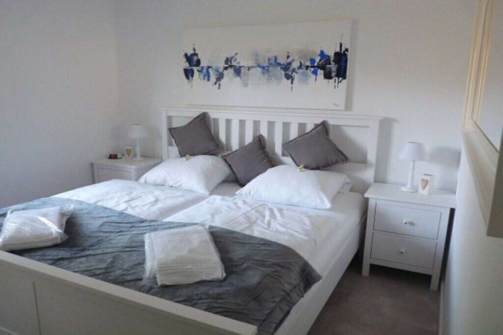 2 chambres, fer et planche à repasser, Wi-Fi gratuit, draps fournis