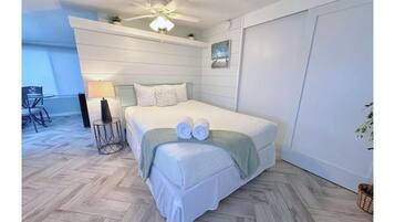 1 bedroom, WiFi, bed sheets