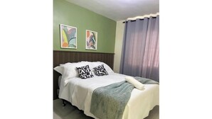 3 Schlafzimmer, Bügeleisen/Bügelbrett, WLAN, Bettwäsche