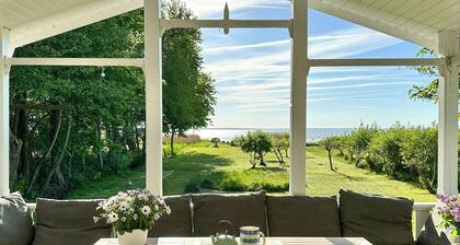 Summerhouse by Isefjorden with access to the beach