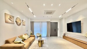 Unclassified image, 4 of 55, button - Brand new luxury pool villa in Chiang Mai, 5 bedrooms 6 bathrooms, near the City (Chang Wat Chiang Mai)