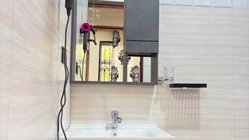 Einzelzimmer | Badezimmer