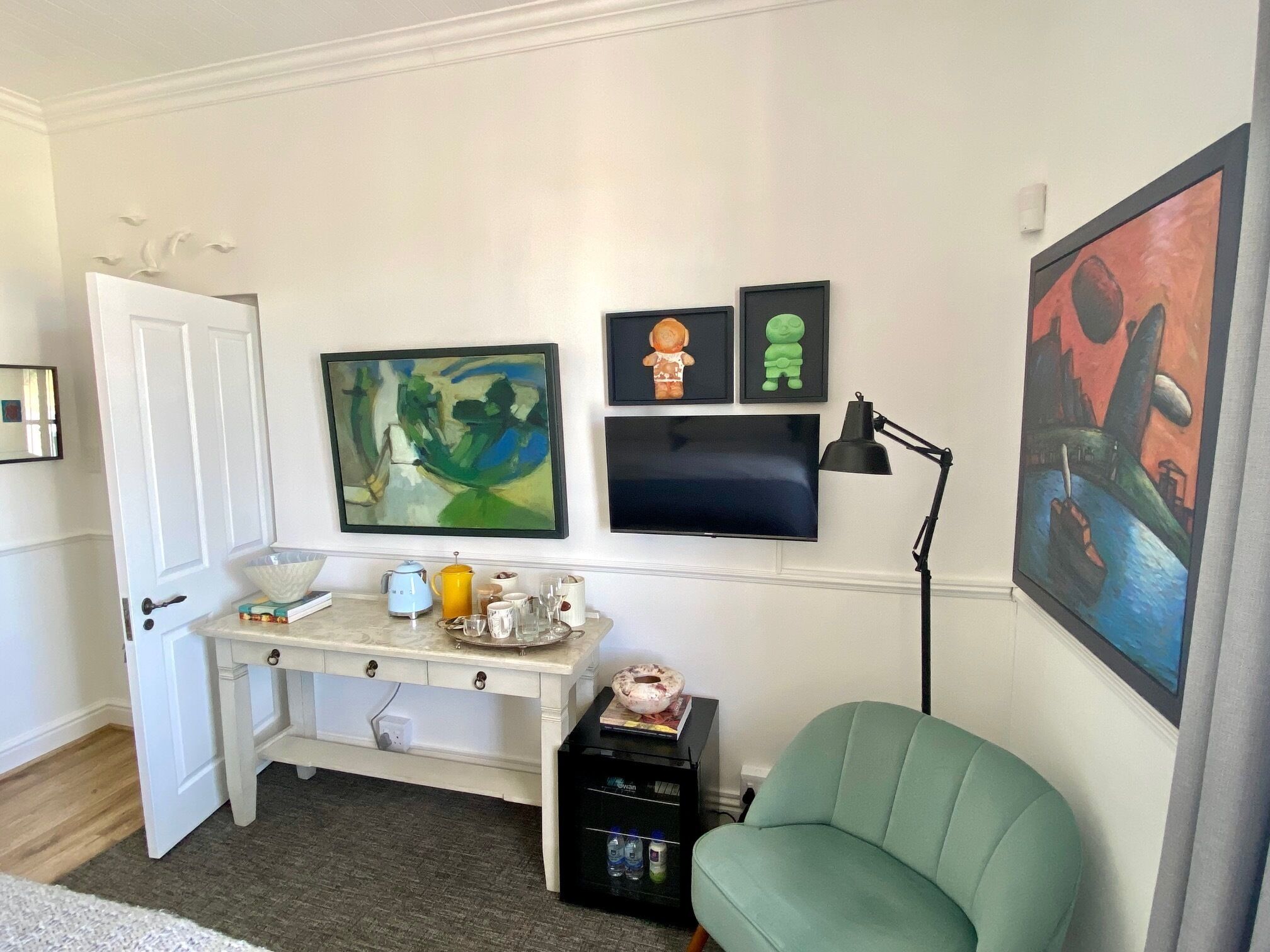 Habitación doble Deluxe, vista a la montaña | Área de sala de estar