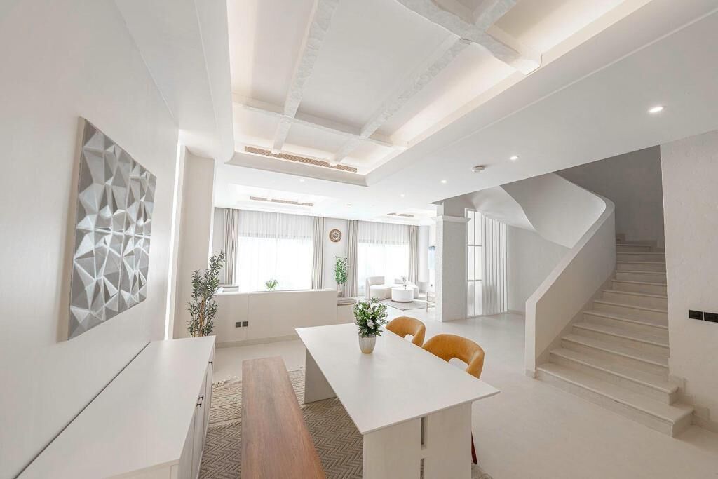 Biệt thự Cao cấp, 4 phòng ngủ, cạnh hồ bơi | Nội thất