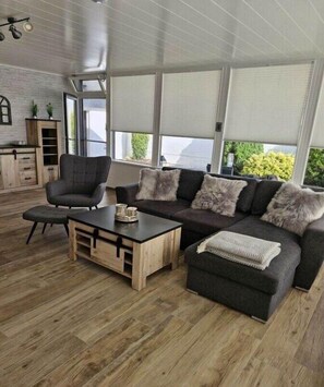Smart TV - Holiday home with 2 bedrooms (Fehmarn\/ Burgtiefe)