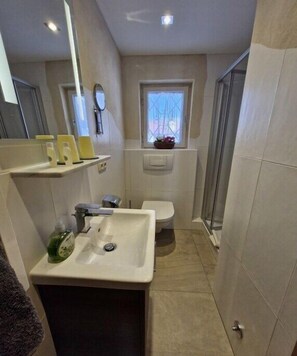 Bathroom - Holiday apartment with 1 bedroom (Mittenwald)