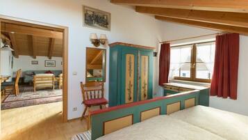 1 bedroom, travel crib, WiFi (free), bed sheets