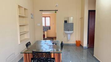 Twin Room | Interior
