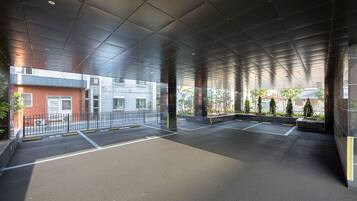 Free self parking