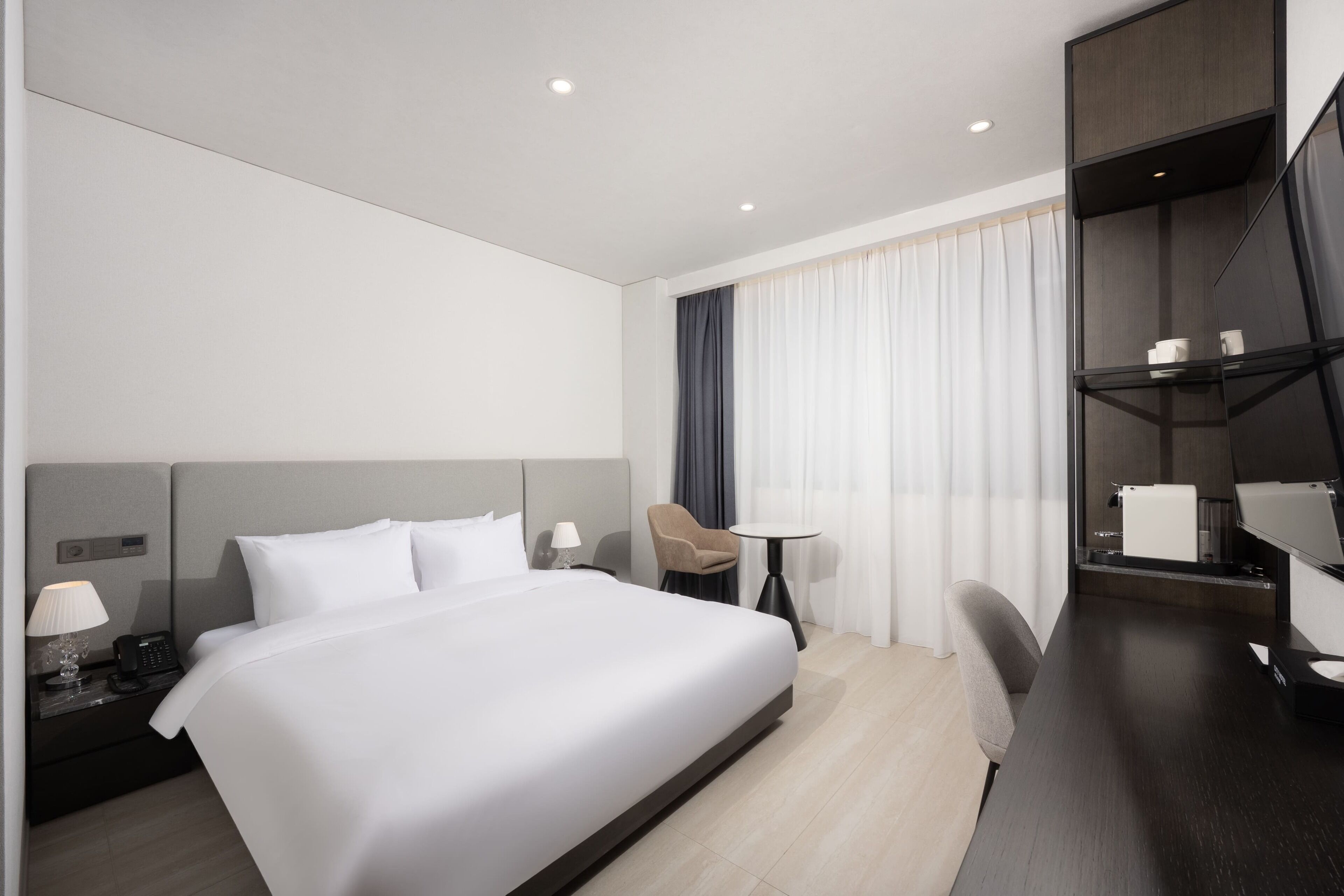 Economy Double Room | Individually decorated, individually furnished, desk, free WiFi