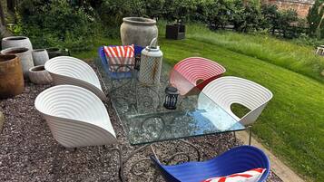 Cottage | Outdoor dining