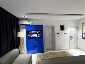 Phòng Suite Deluxe, quang cảnh núi | Nội thất