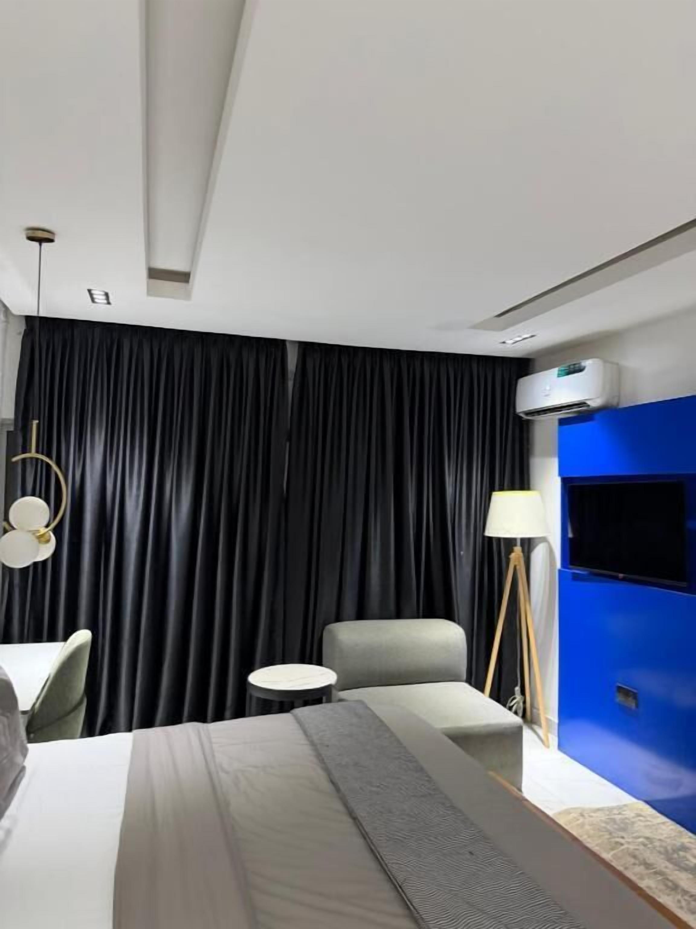 Suíte luxo, vista para a montanha | Cofres nos quartos, quartos à prova de som, Wi-Fi de cortesia