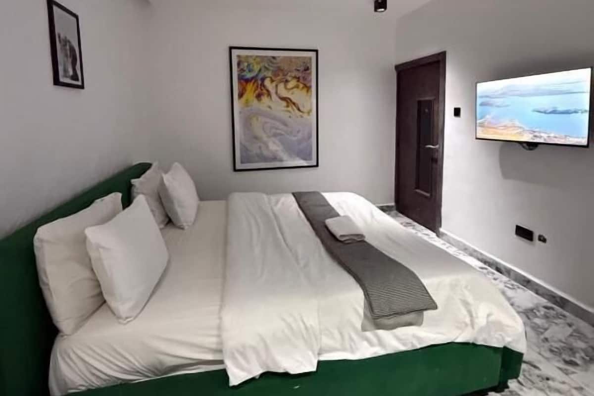 Habitación individual Deluxe, balcón, vistas al jardín | Caja fuerte, sistema de insonorización, wifi gratis