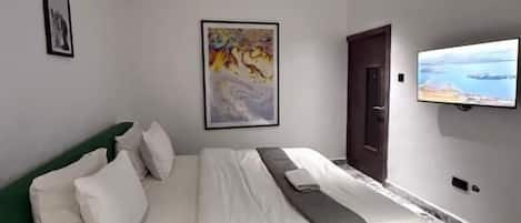 Deluxe Single Room, Balcony, Garden View