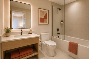 Standardzimmer | Badezimmer | Haartrockner, Handtücher, Seife, Shampoo