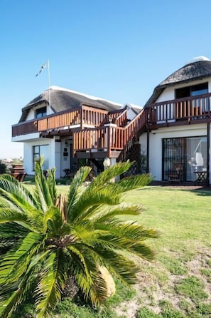 Exterior - Cycads On Sea (Saint Francis Bay)