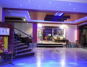 Lobby - Hotel Sagnik (Murshidabad)