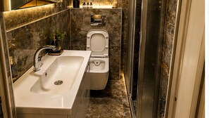 Comfort Double Room Single Use, City View | Bathroom - ÖZ MALABADİ OTEL (Mersin)