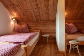 Iron/ironing board, free WiFi, bed sheets - Holiday home in Buch with swimming pool (Buch)