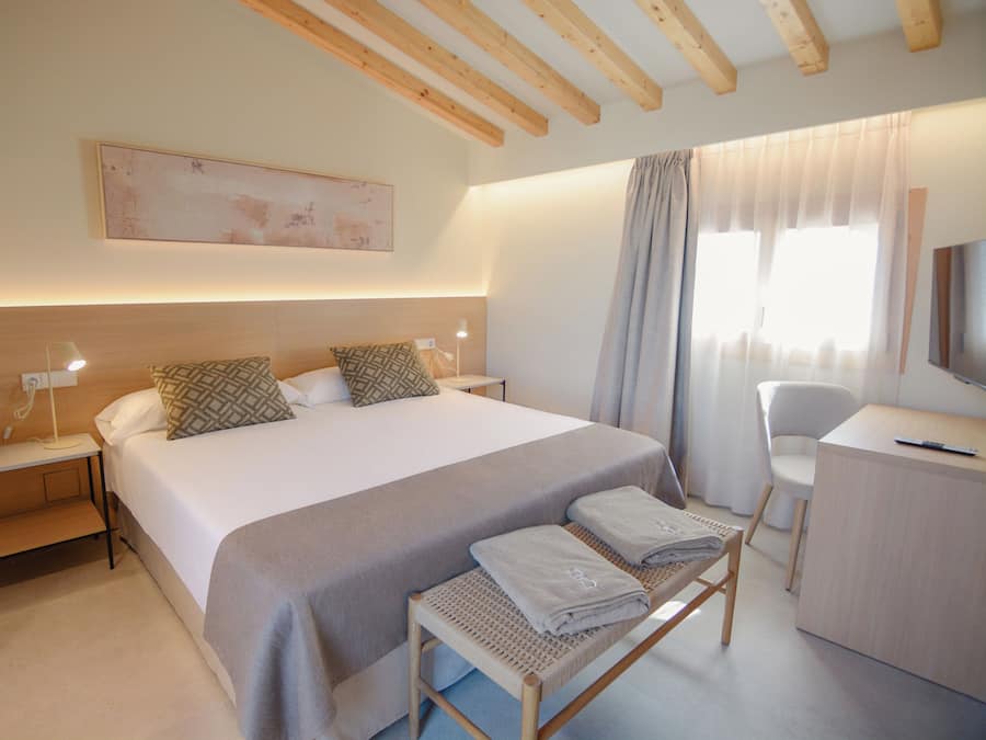 Standard Suite, Mountain View | Premium bedding, down comforters, minibar, in-room safe