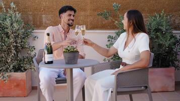Superior Suite, Mountain View | Outdoor dining
