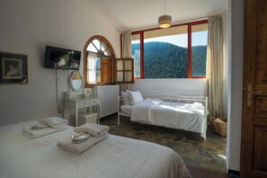 3 bedrooms, internet, bed sheets