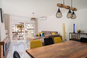 TV - Lucera Beach - Front Line Beach Apartment (Mijas Costa)