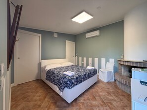 Room - Vrbo Property (Roseto degli Abruzzi)