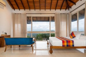 Standard Double Room, Balcony, City View | Desk, laptop workspace, iron/ironing board, free WiFi - The Cloud Hanthana Kandy (Kandy)
