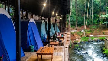 Tent | Outdoor dining