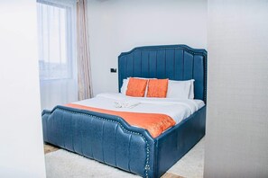 Desk, laptop workspace, iron/ironing board, free WiFi - Urban Oasis- 3 Bedrooms (Nairobi)